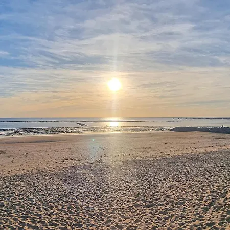 Apartment 1 Bedroom Gorgeous In La Rochelle La Rochelle (Charente-Maritime)
